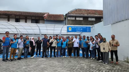PLN UP3 Bandung Pastikan Kesiapan SPKLU Sambut Mudik Nataru, Bersama Direksi PLN PLN UP3 Bandung Pastikan Kesiapan SPKLU Sambut Mudik Nataru, Bersama Direksi PLN