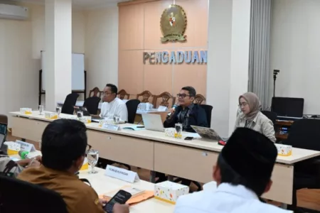 Komnas HAM Minta Klarifikasi Larangan Jalsah Salanah JAI Di Desa Manislor Pj. Bupati Kuningan Agus Toyib bersama rombongan memenuhi panggilan Komnas HAM RI
