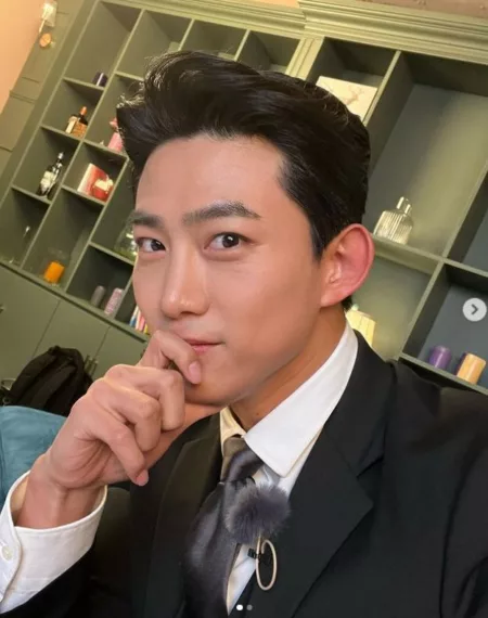 Taecyon 2PM Terciduk Kencan! Intip Sejarah Percintaannya Taecyon 2PM (instagram @taecyonokay)