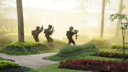 Kopasgat Sukses Bebaskan Sejumlah Tawanan di BCC Kopasgat Sukses Bebaskan Sejumlah Tawanan di BCC