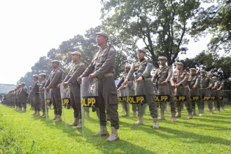 Satpol PP Kota Bandung Kerahkan 573 Personel, Fokus Amankan Nataru hingga Malam Tahun Baru Personil Satpol PP Kota Bandung siap amankan Nataru 2025