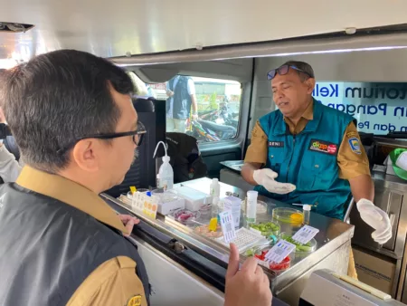 Pemkot Bandung Periksa Kelayakan Bahan Pokok di Pasar Kosambi Pemkot Bandung Periksa Kelayakan Bahan Pokok di Pasar Kosambi