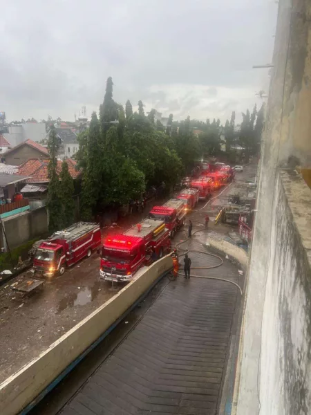 Kebakaran Ruang Karaoke di Bandung Trade Mall, Penyebab Diduga Korsleting Listrik Kebakaran Ruang Karaoke di Bandung Trade Mall, Penyebab Diduga Korsleting Listrik