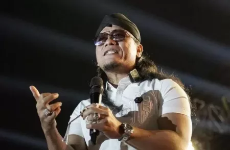 Desakan Copot Gus Miftah, Presiden Diminta Ambil Sikap Tegas Gus Miftah