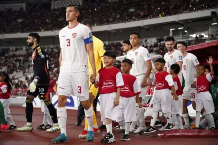 Jay Idzes: Semangat Sang Kakek yang Hidup di Lini Belakang Timnas Kapten Timnas Indonesia, Jay Idzes