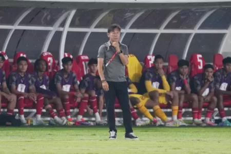 Luka Garuda di Piala AFF 2024: Kritik Tajam dan Harapan yang Belum Padam Pengamat sepak bola nasional, Akmal Marhali, mewajarkan kritik terhadap Timnas Indonesia usai gagal di Piala AFF 2024