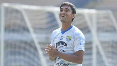 Rezaldi Masih Berkutat Dengan Cedera, Bojan Singgung Bawa Kembali Zalnando Rezaldi Masih Berkutat Dengan Cedera, Bojan Singgung Bawa Kembali Zalnando