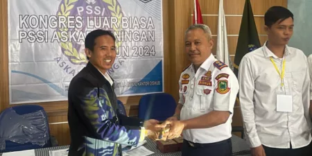 Beni Prihayatno Terpilih Aklamasi sebagai Ketua Exco PSSI Askab Kuningan Beni Prihayatno Ketua Terpilih PSSI Askab Kuningan bersama perwakilan PSSI Asprov Jabar