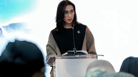 Berkenalan Dengan Sosok Menpar Widiyanti Putri: Menteri Berharta Rp 5,4 T! Menteri Pariwisata Widiyanti Putri (IG/widi.wardhana)