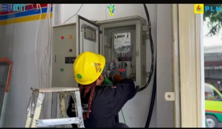 Dukung Pengembangan Usaha Indomaret, PLN ULP Bandung Selatan Energize Daya 41.5 kVA ke 66 kVA Dukung Pengembangan Usaha Indomaret, PLN ULP Bandung Selatan Energize Daya 41.5 kVA ke 66 kVA