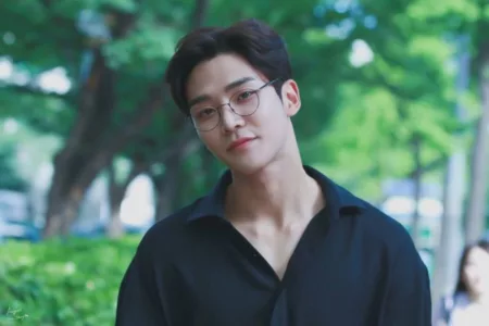 Rowoon Diberitakan Bergabung dengan Kim Min Ju untuk Memerankan Drama Romantis Rowoon Diberitakan Bergabung dengan Kim Min Ju untuk Memerankan Drama Romantis