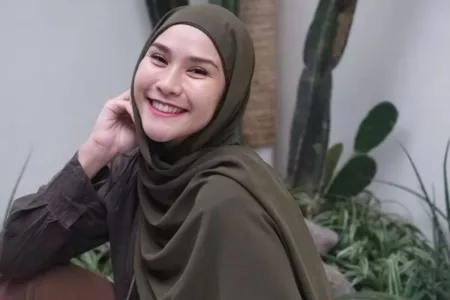 Zaskia Adya Mecca: Yuk, Bangun Budaya Literasi Anak Bareng Keluarga! Zaskia Adya Mecca: Yuk, Bangun Budaya Literasi Anak Bareng Keluarga!
