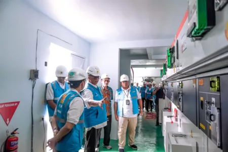 Dukung Bio Farma Raih Sertifikasi WHO, PLN Suplai Listrik Andal untuk Tingkatkan Produksi Vaksin PLN Suplai Listrik Andal untuk Tingkatkan Produksi Vaksin