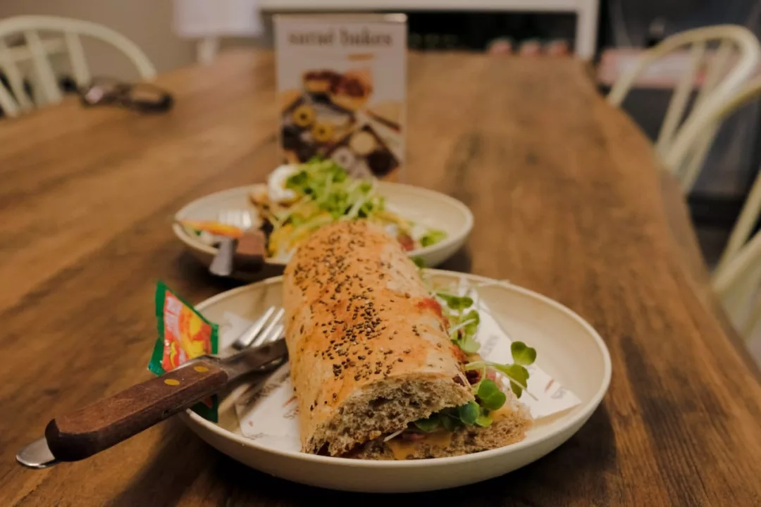 3 Rekomendasi Tempat Sarapan di Kota Bandung, Lezat, Otentik, dan Jadi Mood Booster Rekomendasi Tempat Sarapan di Kota Bandung