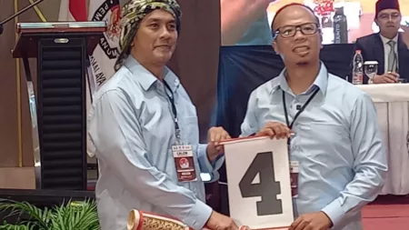 Besok KPU Kota Tasikmalaya Akan Tetapkan Viman-Diky Sebagai Wali Kota dan Wakil Wali Kota Terpilih KPU Kota Tasikmalaya Akan Tetapkan Viman-Diky Sebagai Wali Kota dan Wakil Wali Kota