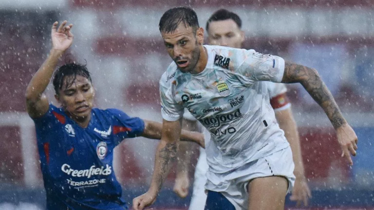 Melawan Semen Padang Tak Akan Mudah, Tyronne Del Pino Ungkapkan Harapannya