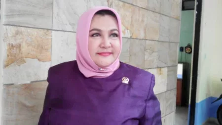 Lirik Lagu Burung Dalam Sangkar Emilia Contessa! Emilia Contessa. (Google)