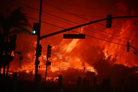 Kronologi Penyebab Kebakaran Hebat Los Angeles, Begini Penjelasan Damkar Setempat Kronologi Penyebab Kebakaran Hebat yang Melanda Los Angeles, Begini Penjelasan Damkar Setempat