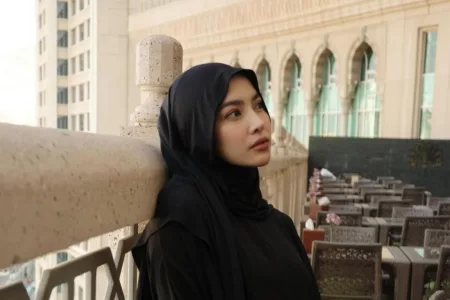 Tampil Berhijab, Mahalini Curi Perhatian Netizen Tampil Berhijab, Mahalini Curi Perhatian Netizen (@Rizkyfbian)