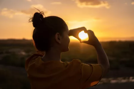 SelfLove is Real! 5 Channel YouTube yang Akan Membuat Perempuan Lebih Mencintai Diri Sendiri #SelfLove (Pexels.com)