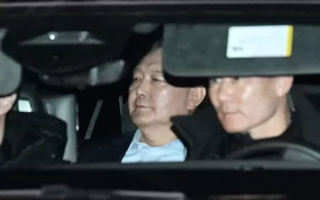 Presiden Yoon Seok Yeol akhirnya dipenjara di sel isolasi dengan nomor ‘0010’ Presiden Korea Selatan Resmi Jadi Tahanan. (Insight)
