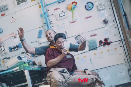 Sinopsis Episode 3 When The Stars Gossip. Ternyata Benda Ini Yang Dibawa Gong Ryong! Sinopsis Episode 3 When The Stars Gossip. (Soompi)