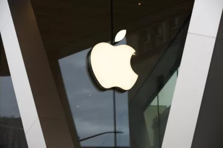 Apple AI dan Masalah Misinformasi: Peringatan Berita Palsu Menimbulkan Kekhawatiran Apple
