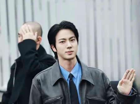 Kehadiran Jin BTS di Ajang Fashion Ini Bikin Heboh! Jin BTS (Pinterest)