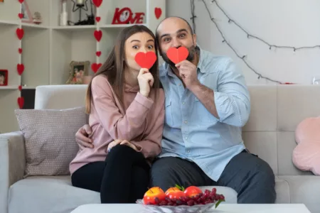 Kirim Ucapan Valentine Day Untuk Keluarga? Contek 12 Kalimat Ini! Ilustrasi Ucapan Valentine Day Untuk Keluarga (Freepik)
