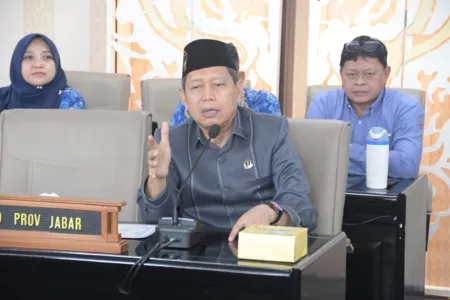 Daddy Rohanady Dukung Pembangunan Sekolah, Usul Kejar Paket B dan C untuk Tingkatkan IPM Anggota Komisi IV DPRD Jawa Barat, Daddy Rohanady