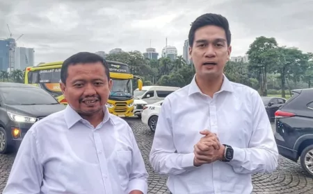 Bupati dan Wakil Bupati Sumedang Terpilih Ikuti Gladi Pelantikan di Monas Bupati dan Wakil Bupati Sumedang Terpilih Ikuti Gladi Pelantikan di Monas