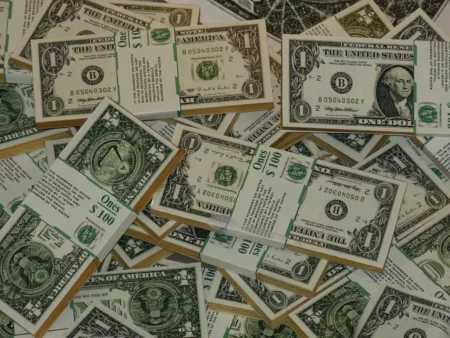 Dollar Anjlok di Google? Fakta di Balik Kesalahan Nilai Tukar Dollar Dollar Anjlok di Google? Fakta di Balik Kesalahan Nilai Tukar Dollar