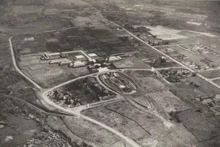 Yuk, Intip Cicadas Bandung yang Selalu Ramai dan Penuh Aktivitas Sejak Dulu! Berkas:Foto udara TH Bandoeng 1923/Wikipedia