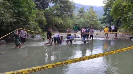 Mayat Wanita Ditemukan Terapung di Sungai Cisanggarung, Kuningan Mayat Wanita Ditemukan Terapung di Sungai Cisanggarung, Kuningan