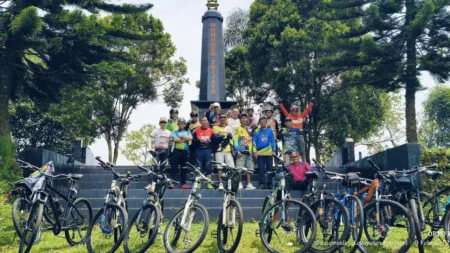 Monumen Trijaya Kuningan: Mengenang Perjuangan Pasukan Mobbrig Monumen Trijaya Kuningan: Mengenang Perjuangan Pasukan Mobbrig