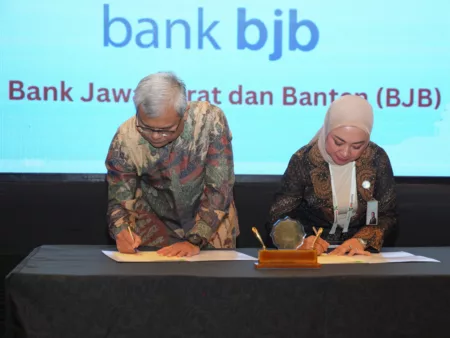 Bank bjb Jalin Kerja Sama Strategis dengan Universitas Negeri Sebelas Maret dalam Bidang Pendidikan, Penelitian, dan Pengabdian Masyarakat