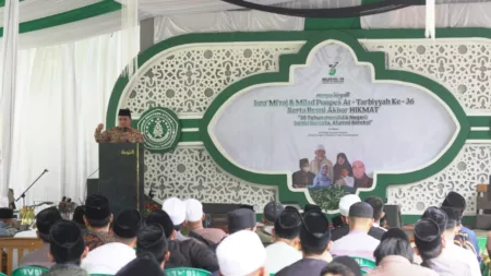 Ponpes At-Tarbiyyah Cimalaka Bikin Bangga Warga di Milad ke-36 dan Reuni Akbar Pondok Pesantren (Ponpes) At-Tarbiyyah Cimalaka menjadi kebanggaan santri, alumni, serta warga Cimalaka dan Kabupaten Sumedang.