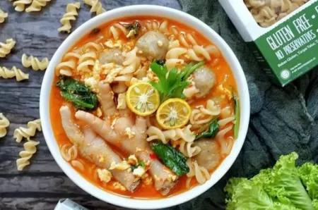 Ternyata Ini Alasan Wanita Suka Seblak! Rekomendasi Seblak Bandung (Pinterest/Odeyn)