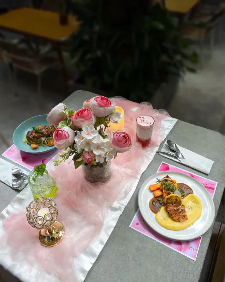 Rekomendasi Tempat Kencan di Bandung Cocok Untuk Rayakan Valentine’s Rekomendasi Tempat Kencan di Bandung Cocok Untuk Rayakan Valentine's (@jardinbdg)