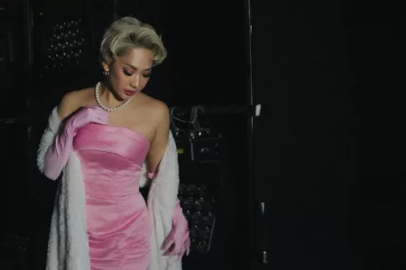 Tampilan dengan Pixie Curl BCL Cosplay Marilyn Monroe Tampilan dengan Pixie Curl BCL Cosplay Marilyn Monroe (@itsmebcl)