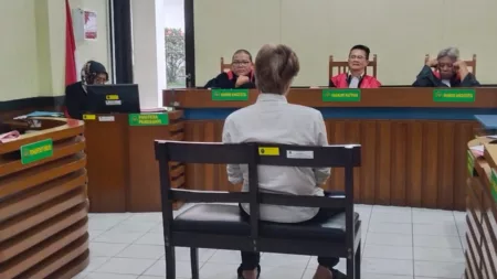 Terdakwa Kasus Penipuan Properti di Bandung Jalani Sidang Dakwaan Terdakwa Kasus Penipuan Properti di Bandung Jalani Sidang Dakwaan