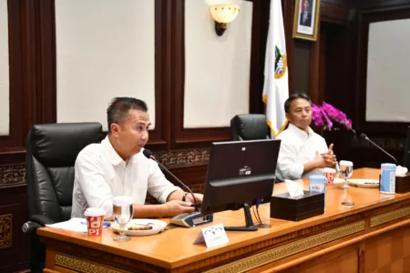 Bey Machmudin: Distribusi LPG Kembali Normal, Efisiensi Anggaran Dimatangkan Bey Machmudin: Distribusi LPG Kembali Normal, Efisiensi Anggaran Dimatangkan