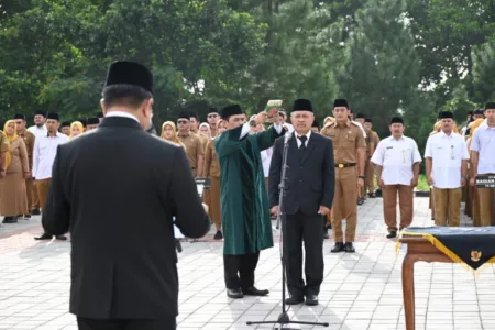 Beni Prihayatno Dilantik Sebagai Pj Sekda Kuningan, Gantikan Taufik Rohman Beni Prihayatno Dilantik Sebagai Pj Sekda Kuningan, Gantikan Taufik Rohman