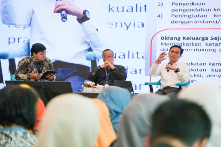 Grand Desain Pembangunan Kependudukan: Strategi Maksimalkan Bonus Demografi Grand Desain Pembangunan Kependudukan: Strategi Maksimalkan Bonus Demografi