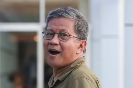 Rocky Gerung dan Kontroversi Kata ‘Mania’ dalam Debat Politik Rocky Gerung (IG/@rocky.gerung_)