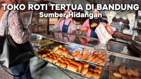 Menelusuri 5 Restoran Legendaris di Bandung, Sajikan Cita Rasa Autentik Puluhan Tahun 5 Restoran Legendaris di Bandung dengan Cita Rasa Bertahan Puluhan Tahun, Berikut Reviewnya