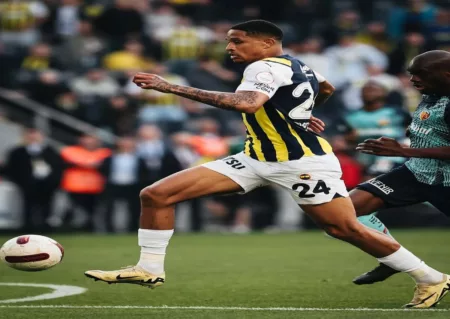 Jayden Oosterwolde, Bek Fenerbahce yang Diburu PSSI PSSI tengah membidik bek tangguh milik Fenerbahce, Jayden Oosterwolde