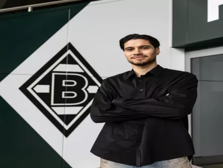 Kevin Diks Bongkar Alasan Gabung Borussia Monchengladbach Kevin Diks bongkar alasan hijrah ke Borussia Monchengladbach