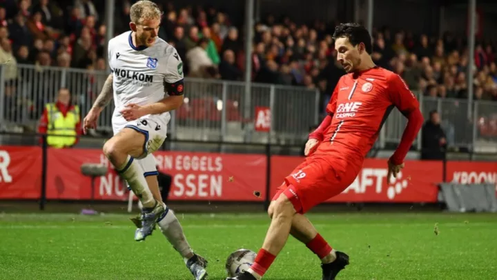 Nasib berbeda dialami Mees Hilgers dan Thom Haye di Liga Belanda