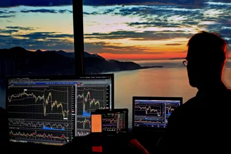 Indeks Wall Street Berfluktuasi Akibat Pernyataan Ketua The Fed Jerome Powell Indeks Wall Street Berfluktuasi Akibat Pernyataan Ketua The Fed Jerome Powell